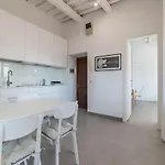 Guesthost - Piazza Navona Panoramic Penthouse * Rome