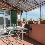 Guesthost - Piazza Navona Panoramic Penthouse * Rome