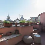 Guesthost - Piazza Navona Panoramic Penthouse * Rome