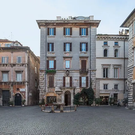 Guesthost - Piazza Navona Panoramic Penthouse Apartmán