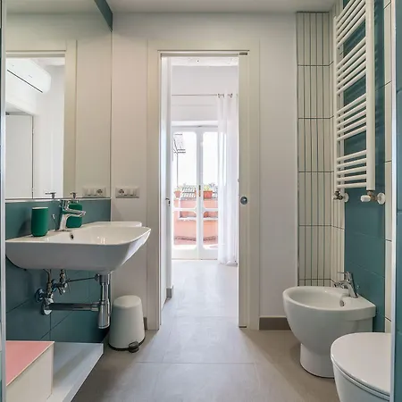 Guesthost - Piazza Navona Panoramic Penthouse *