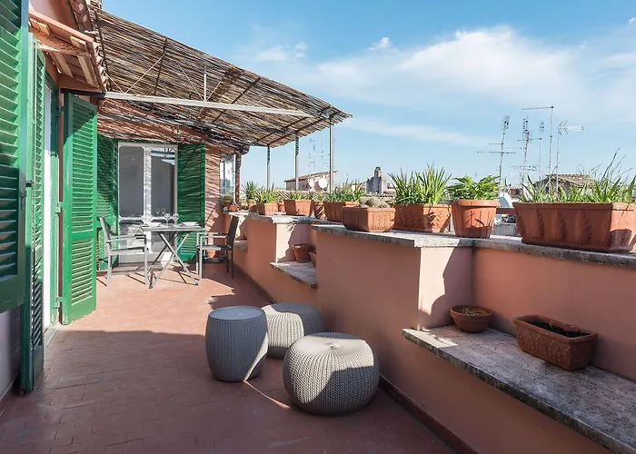 Guesthost - Piazza Navona Panoramic Penthouse *