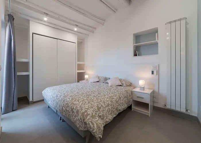 Guesthost - Piazza Navona Panoramic Penthouse 公寓 *