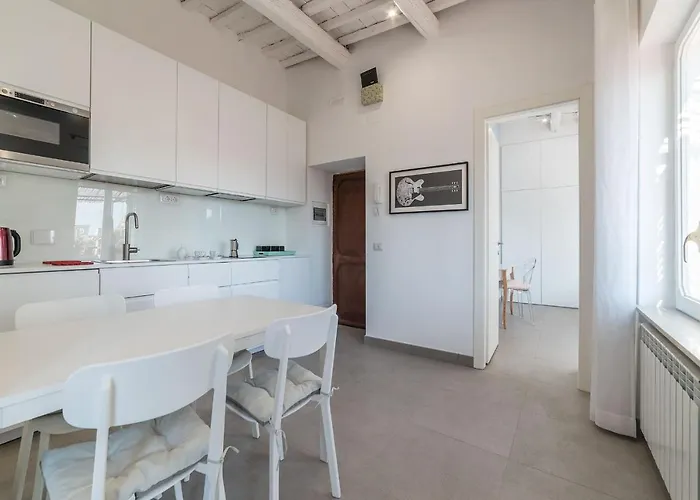 Guesthost - Piazza Navona Panoramic Penthouse * 罗马